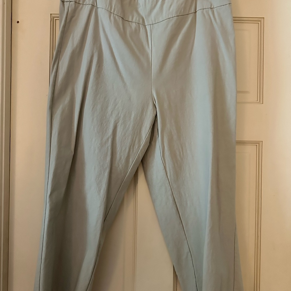Elegant Women's Straight Leg Pants in Light Gray